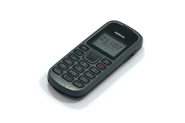 an old Nokia brick phone