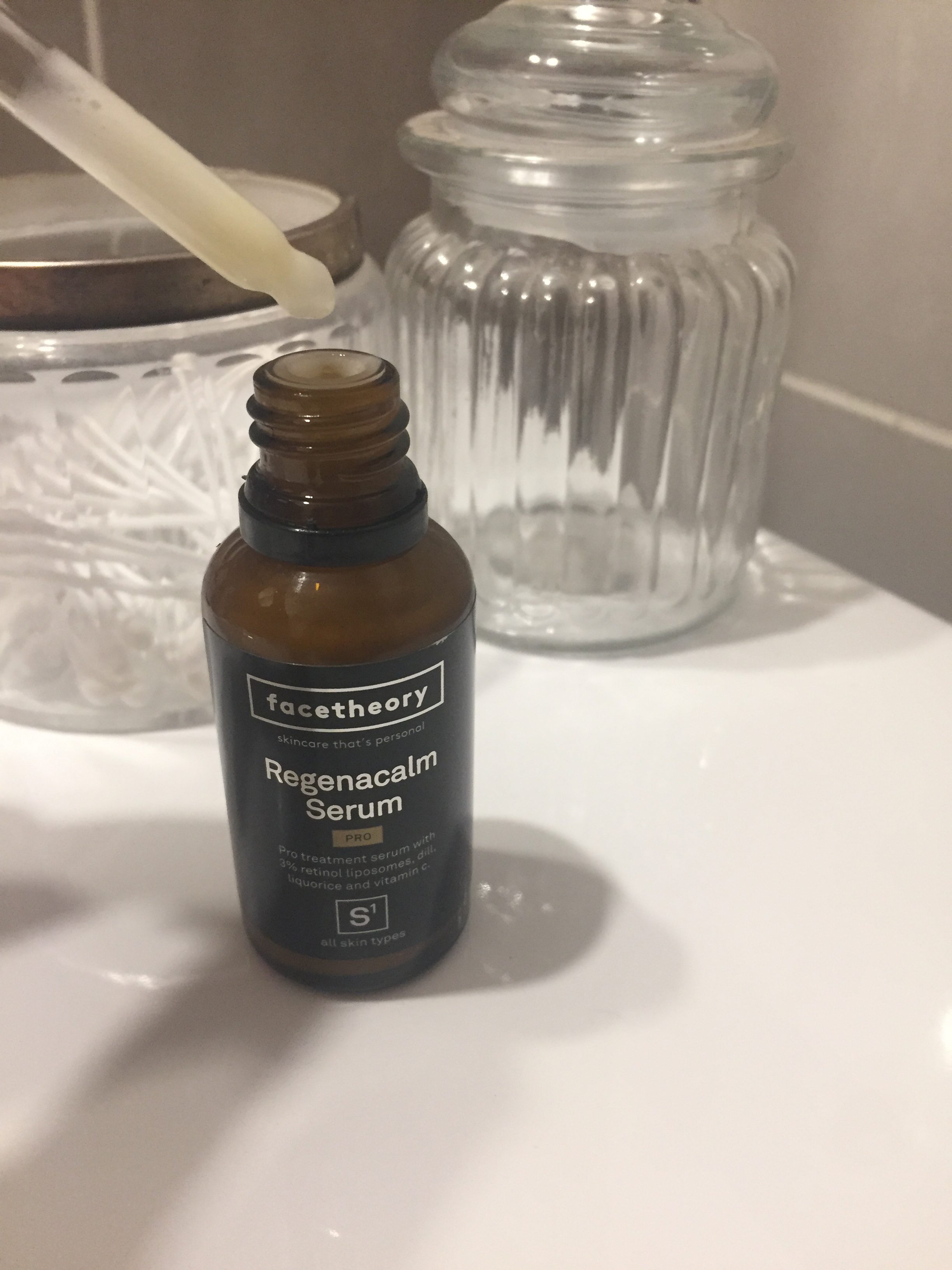 Creamy serum in dropper